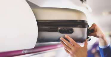 Мужчина обвинил лоукостер в "мошенничестве" с весом багажа: компания все отрицает (фото)