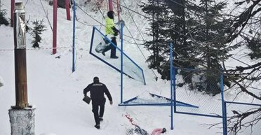 Полетела с подъемника и влетела в забор: на "Драгобрате" погибла туристка