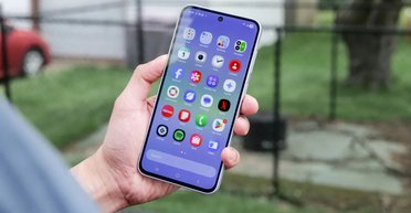 Перевірений та недорогий смартфон: яка модель Samsung популярна в Україні (фото)