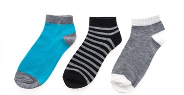 Як не загубити шкарпетку під час прання та після нього: перевірені лайфхаки