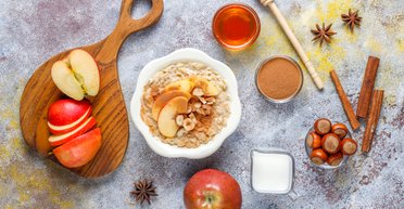 Добавьте в овсянку: 4 специи, которые ускорят обмен веществ и помогут пищеварению