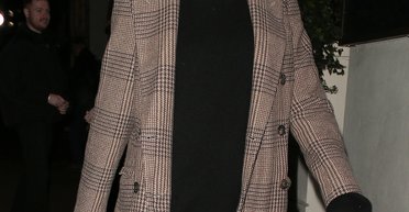 Кару Делевінь помітили без макіяжу після виступу в мюзиклі "Кабаре" (фото)