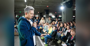 Хакери вкрали відеоканал у ведучого Олександра Педана (відео)