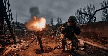 У Байдена визнали, що затримка військової допомоги призвела до втрати Авдіївки (відео)