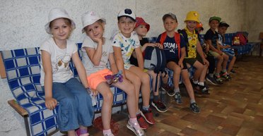 Дитина в укритті без вас: як підготувати й заспокоїти. І чому істерика — це нормально