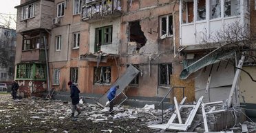 "Жителі Росії не потрібні": окупанти заселяють Маріуполь гастарбайтерами (відео)