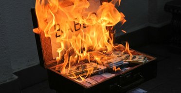 Мелкими перебежками. Кабмин Яценюка на тропе реформ