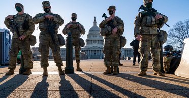 Трамп вводит Нацгвардию в Вашингтон: в США опять начинаются массовые протесты (видео)