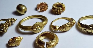 Настоящий Остров сокровищ. В Индонезии рыбаки нашли сокровищницу затерянной цивилизации (фото)