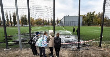 Академия "Металлиста 1925" пострадала во время ночного обстрела Киева (фото)