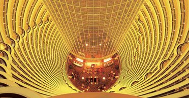 Роскошный отель в Шанхае пугает гостей: в чем причина