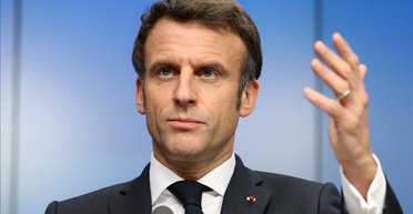 Макрон виправдався перед США після витоку телефонної конференції із Зеленським (відео)