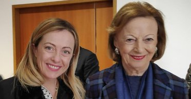 Померла глава імперії Ferrero Rocher, яка створила головні цукерки Дня закоханих