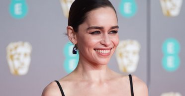 Эмилия Кларк украсила обложку Harper's Bazaar и дала эксклюзивное интервью