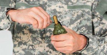 Отчитал: в РФ вояка взорвал казарму и "нейтрализовал" 20 сослуживцев, — росСМИ