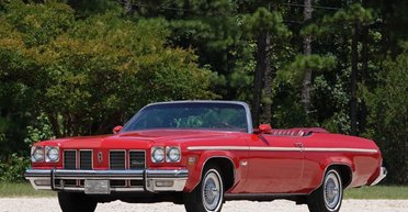 Раритет из 70-х: обнаружено роскошное 48-летнее авто из США в новом состоянии (фото)