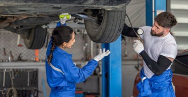 Механіки мовчать про це: експерт розповів про секретний простір в автомобілі