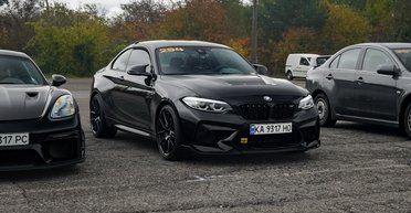 В Украине засветился 450-сильный заряженный BMW: выпущено всего 2200 таких купе (фото)