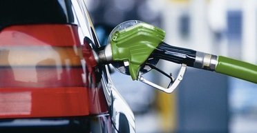 Світові ціни на пальне відновили стрімке зростання, — експерт