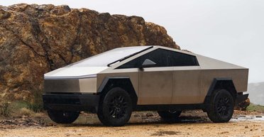Все выпущенные Tesla Cybertruck отзывают для ремонта из-за очень опасного дефекта