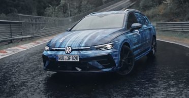 Самый быстрый и самый дорогой Volkswagen Golf показали до премьеры (фото, видео)
