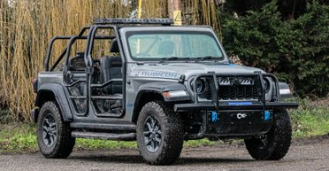 На ньому їздив Том Круз: із молотка піде знакове авто з фільму "Місія неможлива" (відео)