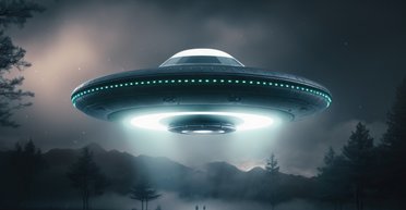 Америка ждет человечков с Сатурна: почему в США поднялась истерия с неопознанными дронами