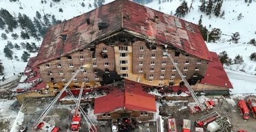 Пожар в Турции на горнолыжном курорте Болу унес 76 жизней: погибли целые семьи