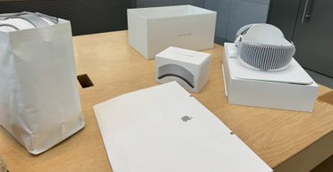 Покупатели массово сдают Apple Vision Pro в магазины: тяжелые, неудобные и медленно работают