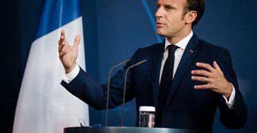 Европа должна будет компенсировать помощь Украине, если США прекратят поддержку, — Макрон