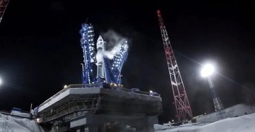 Секретні російські військові супутники випустили в космосі загадковий об'єкт: що відомо