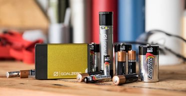 Китайських акумуляторів більше не буде: що сталося з правилами їхнього вивезення