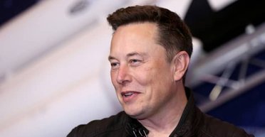 Выманил $50 тысяч и признался в любви: кореянка стала жертвой фальшивого Илона Маска