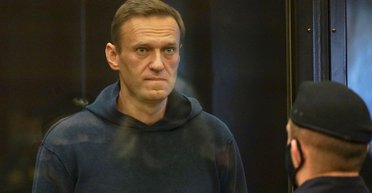 На теле Навального обнаружены синяки, а вскрытие так и не провели, — инсайдер