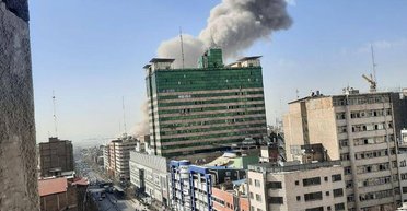 Иран атакует Израиль баллистикой: готовится "дать решительный ответ"