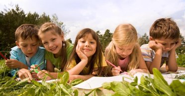 Время добрых дел. 5 идей для родителей, чем занять ребенка на каникулах