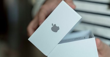 Нелегальний ринок iPhone 16: журналіст показав, як Україна втрачає мільйони доларів