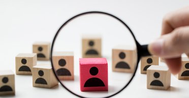 Трамп сделал себя беднее на 500 миллионов: почему такой сюжет немыслим для украинской элиты