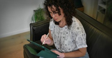 Мистецтво тиші, що перетворює татуювання на мову почуттів — творчий погляд тату-художниці Анастасії Павленко