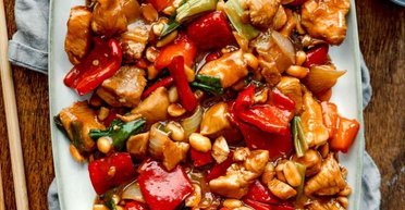 Классика китайской кухни и популярный фастфуд: как приготовить курицу гунбао