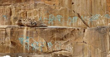 12 000-річні наскальні малюнки Аравійської пустелі розкривають секрети древньої культури (фото)