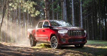 Свежий дизайн и электрическая установка: представлен новый пикап Ram 1500 (фото)