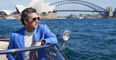 Найсексуальніший чоловік у світі похвалився жіночою косметикою (відео)