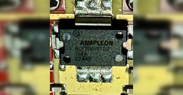 Эксперт распилил модем "Шахеда" за 7 тысяч долларов: что там внутри (фото)