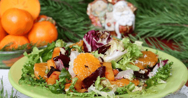 Вітамінний салат із мандаринами, горіхами та медом: як приготувати