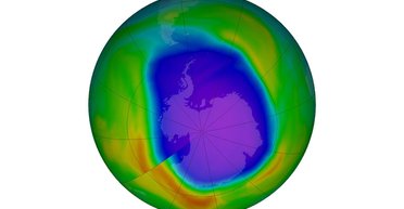 Накрыла всю Антарктику. Озоновая дыра достигла невероятных размеров