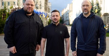 "Тысячи встреч": Зеленский поздравил с началом переговоров по вступлению Украины в ЕС (видео)