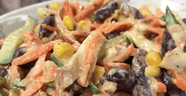 Якщо немає часу готувати: рецепт швидкого салату з квасолею