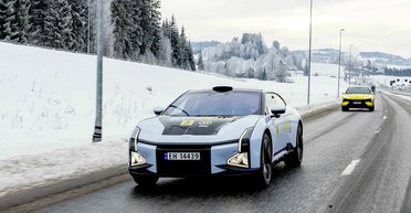 Запас хода современных электромобилей проверили зимой: результаты удивили