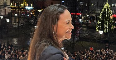 Тікала на рибальському човні: лауреатка Нобелівської премії миру таємно покинула Венесуелу